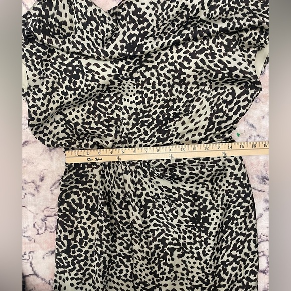 Vince Camuto Beige Brown Cheetah Animal Print Cowl Neck Draped Back Dress SZ 8 - Picture 10 of 11